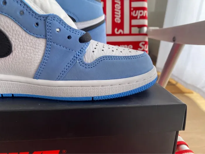 Jordan 1 Retro High OG University Blue - photo numéro 15