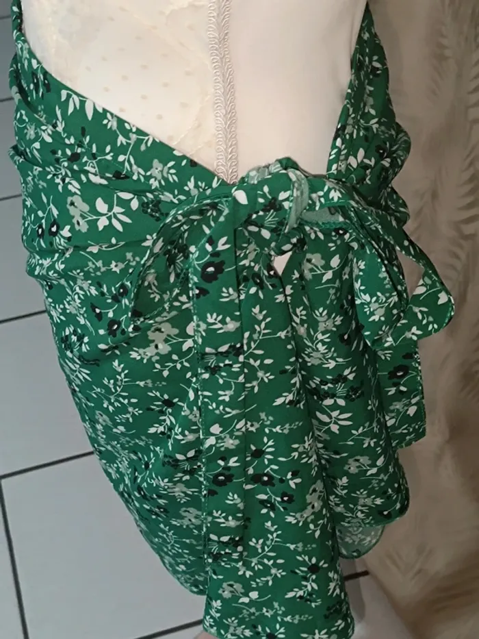 Paréo Vert fleuri-Neuf-Taille Unique - photo numéro 2