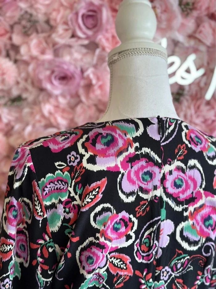 Robe à motifs fleuris colorés taille 36 - Rue des Abbesses Paris - photo numéro 7