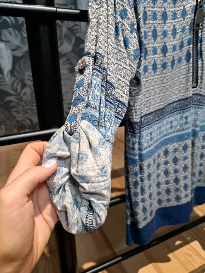 Blouse motifs bleus femme M/L - photo numéro 2