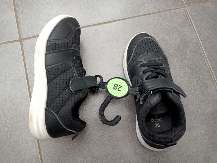 Baskets noires semelles blanches Tex 28 - photo numéro 5