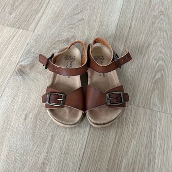 Sandales