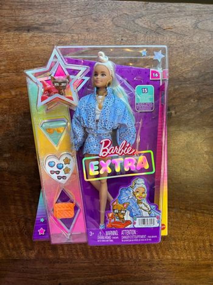 Barbie extra style Bandana et son chihuahua Mattel