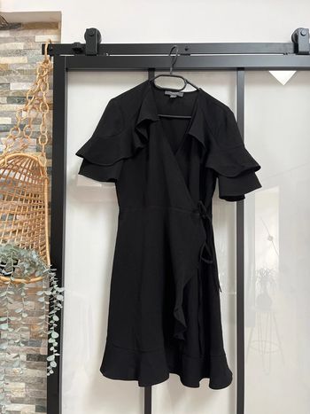 Robe noire cœur croisé