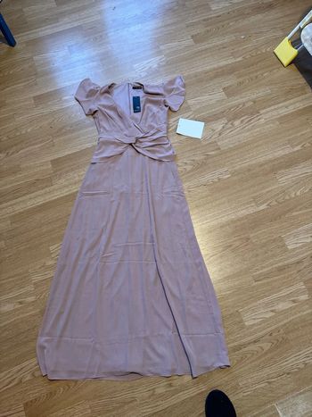 Robe cocktail taille 34 tfnc petite