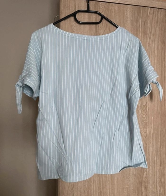 T-shirt rayé bleu et blanc c&a - photo numéro 3