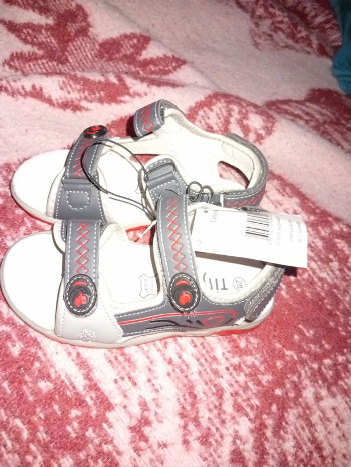 Nu pieds t 28 - photo numéro 4