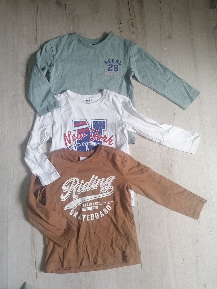 Lot de vêtements garçon 6 ans - photo numéro 4
