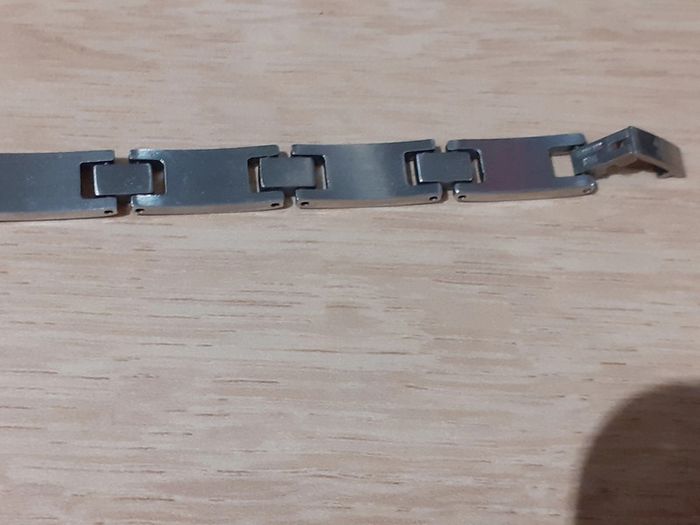 Bracelet homme en acier inoxydable et plaqué or - photo numéro 2