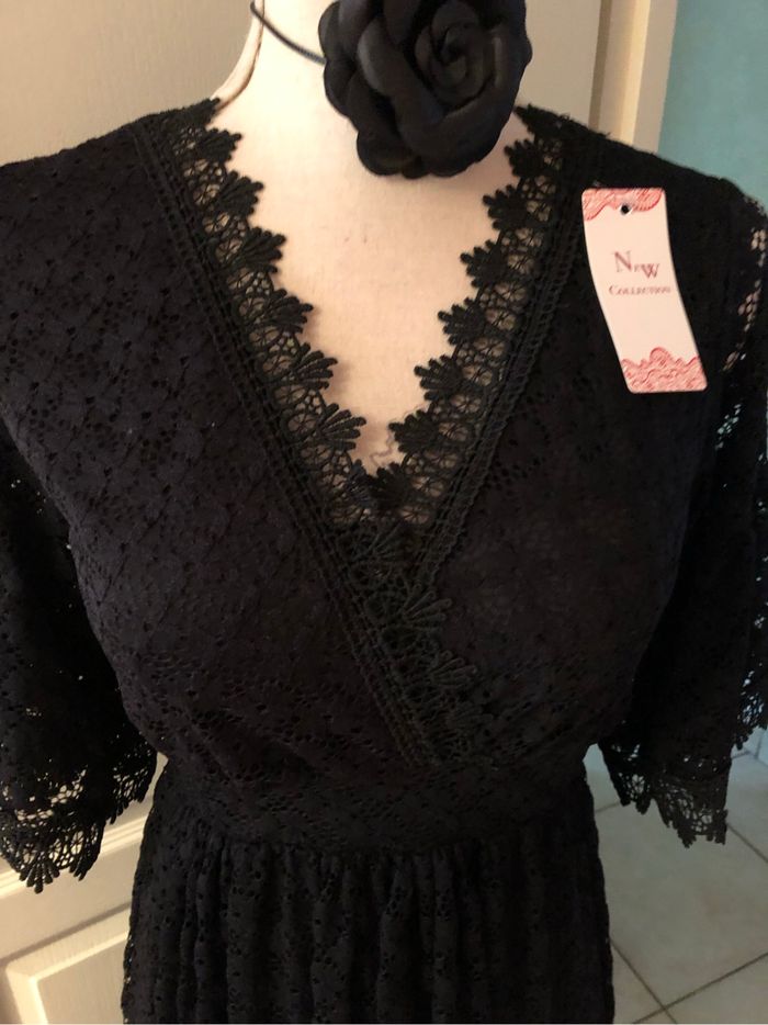 Magnifique robe dentelle neuve - photo numéro 4