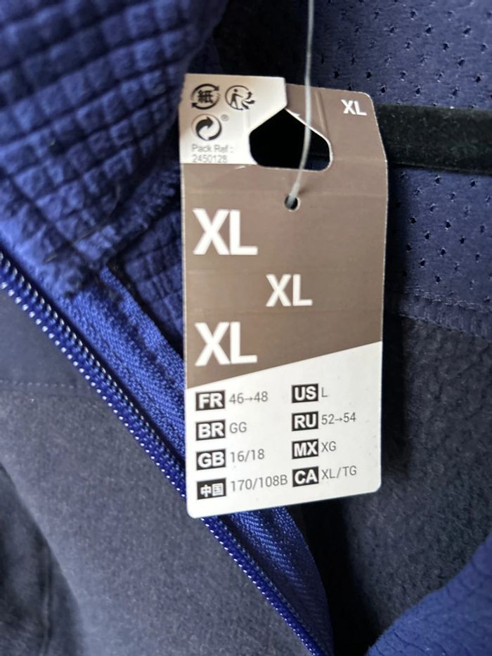 Veste polaire bi matière zippée Quechua à capuche - photo numéro 6