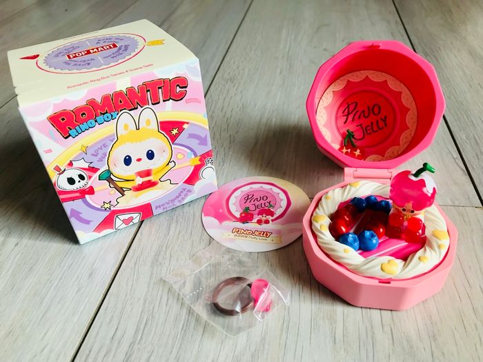Pop Mart Pop Bean - Romantic Ring Box - Pino Jelly - photo numéro 3