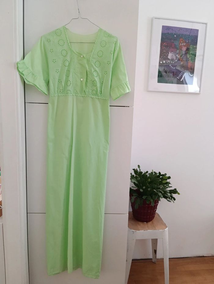 Chemise de nuit vintage à porter en robe
taille estimée à confirmer avec les mesures. - photo numéro 5
