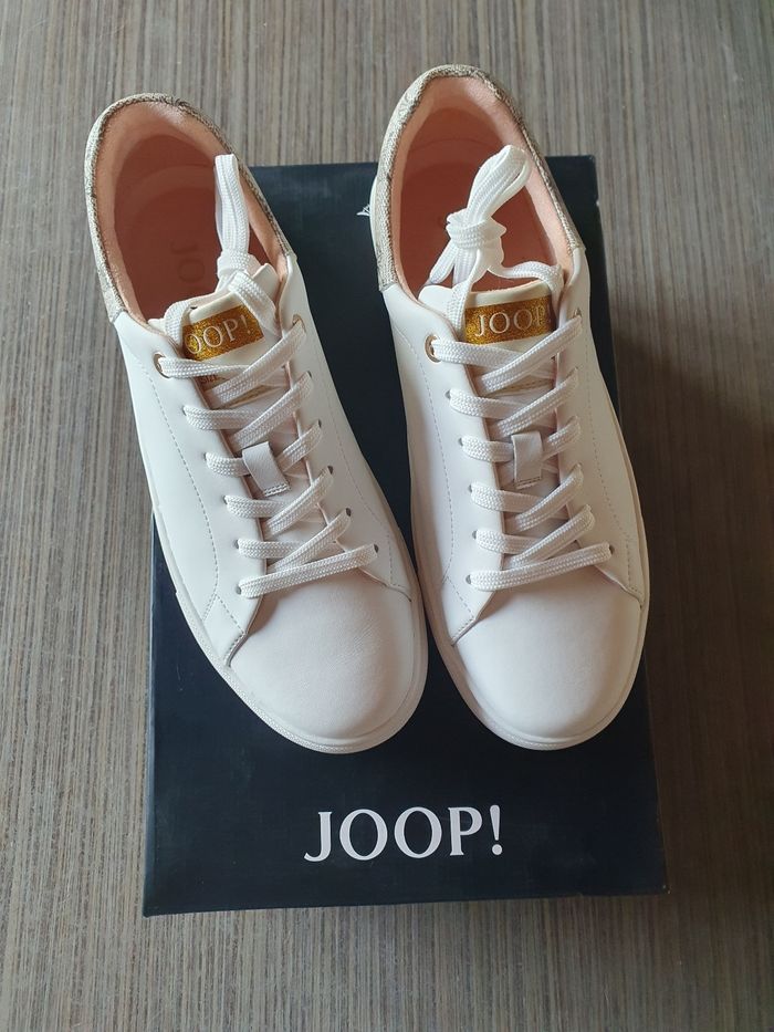 Superbe paire de baskets Joop 🖤