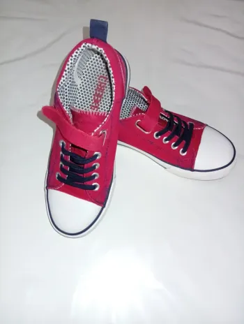 Chaussure en toile garçon