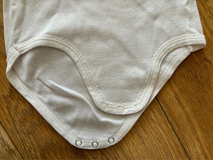 Lot de 5 bodies MC Petit Bateau 36M - photo numéro 3