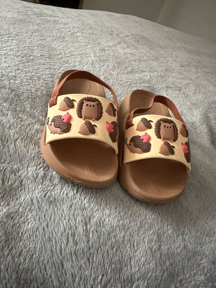 Lot chaussures - photo numéro 2