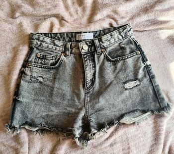 Short gris destroy
