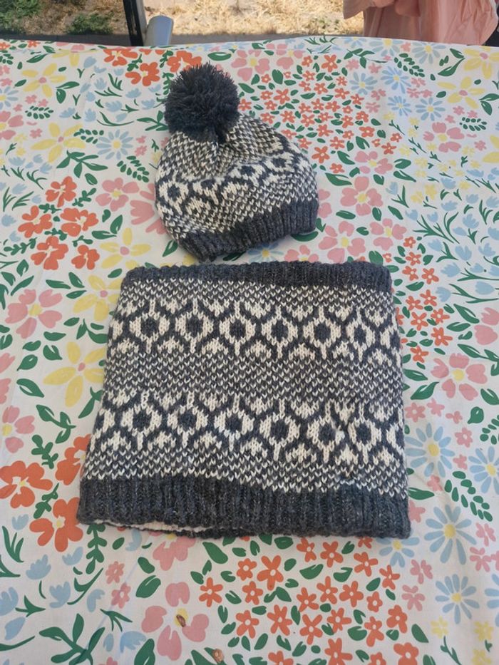 Ensemble bonnet snoob camaïeu