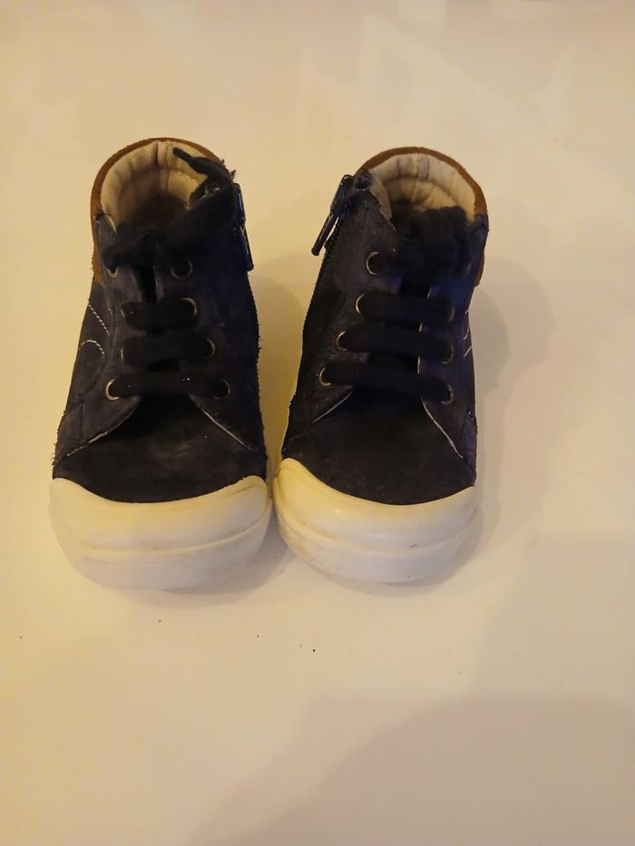 CHAUSSURE BEBE TAILLE 20 GEMO