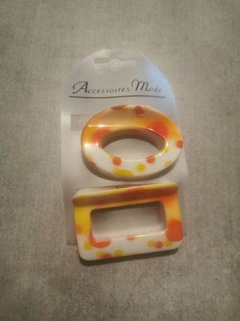 2 pinces à cheveux oranges