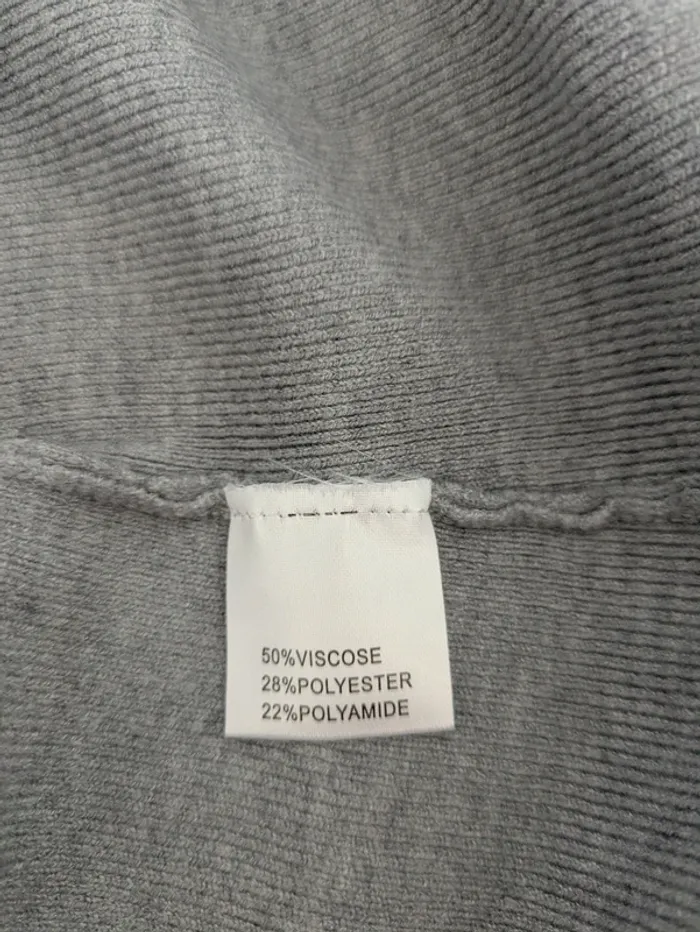 Pull avec fente et boutons dorés - Rosy Days - taille 38 - photo numéro 5