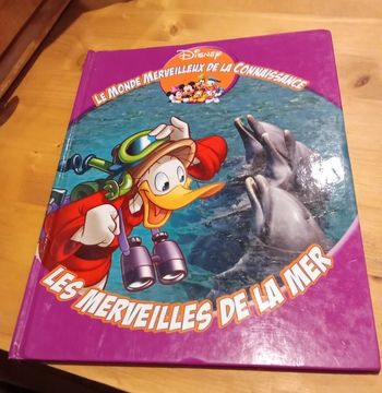 livre les merveilles de la mer - collection Disney le monde merveilleux de la connaissance