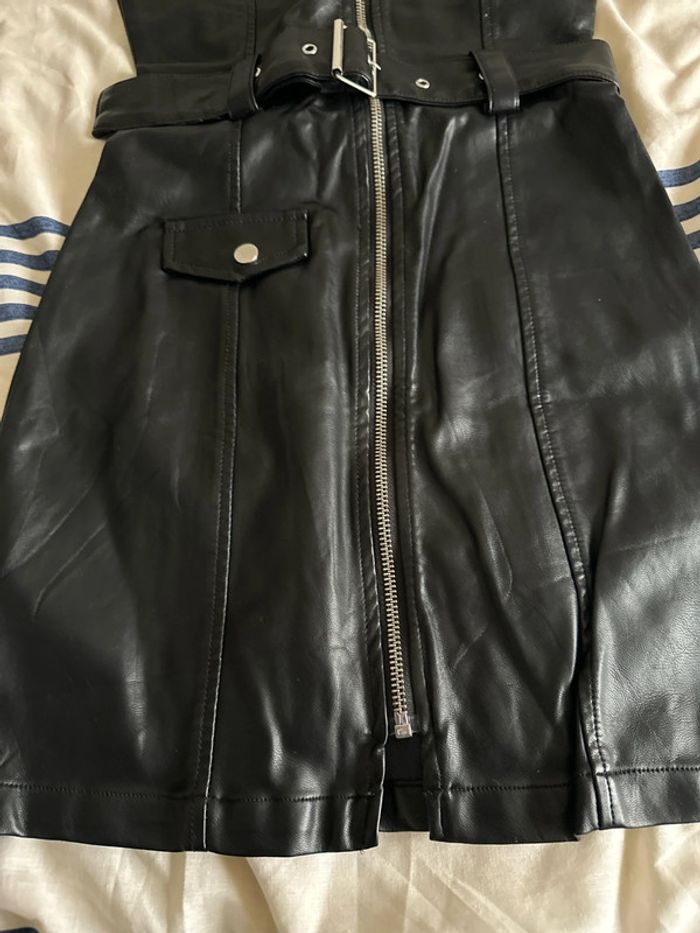 Robe en similicuir t34 - photo numéro 3