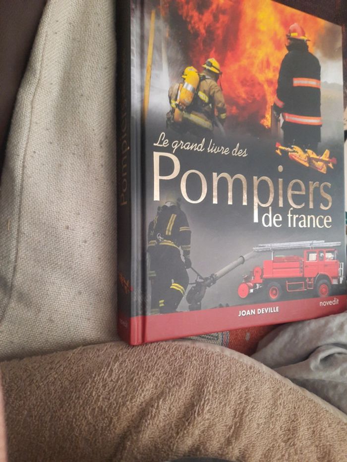 Le grand livre des pompiers de France - photo numéro 2