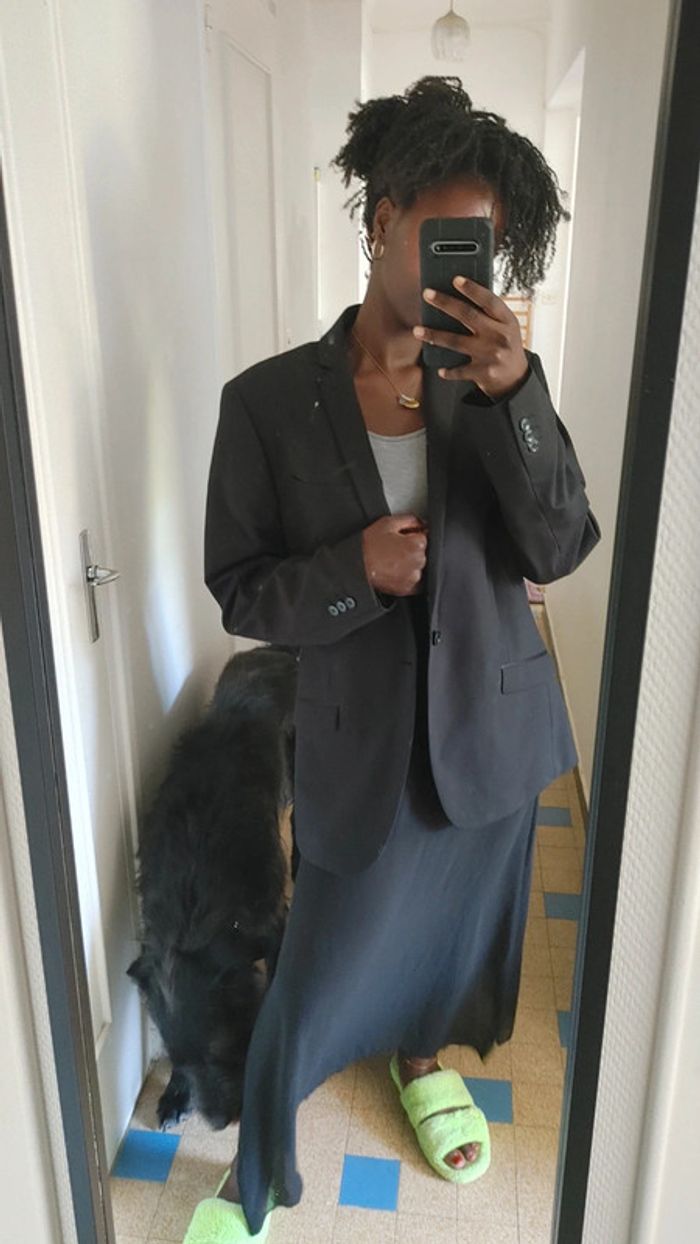 Magnifique blazer noir en excellente état - photo numéro 5