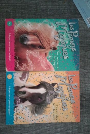 2 livres "les poneys magiques" 