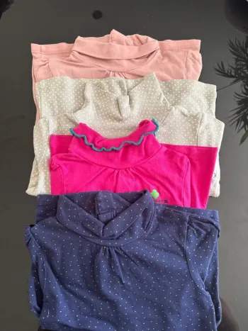 👚 lot 4 sous pulls - bébé fille -24 mois - Kiabi - orchestra ect-tres bon état voir les photos