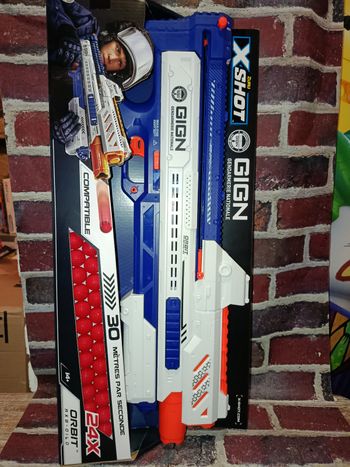 Grand pistolet à billes x-shot gign 