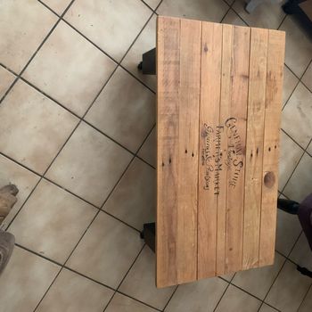 Vend table basé
