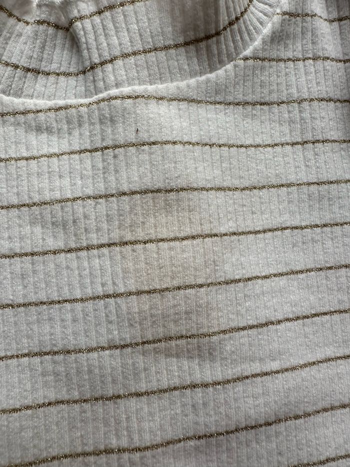 - Haut ML DPAM - 24 mois - bon état, tache - photo numéro 2