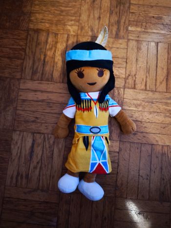 Peluche Playmobil indienne