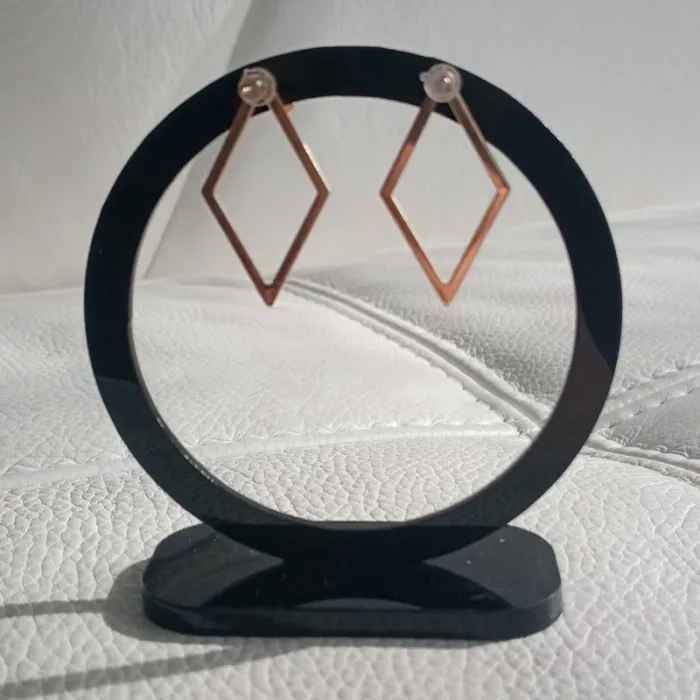 Boucles d'oreilles dorees - photo numéro 2