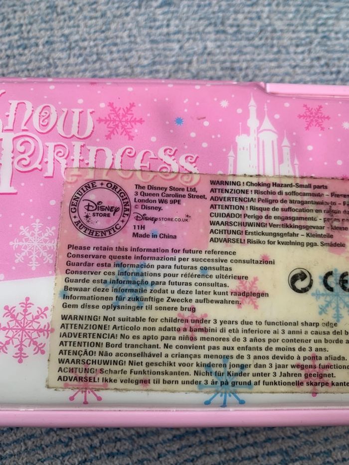 Boîte à secrets /bijoux/crayons avec clés / Disney Princesse des neiges - photo numéro 4