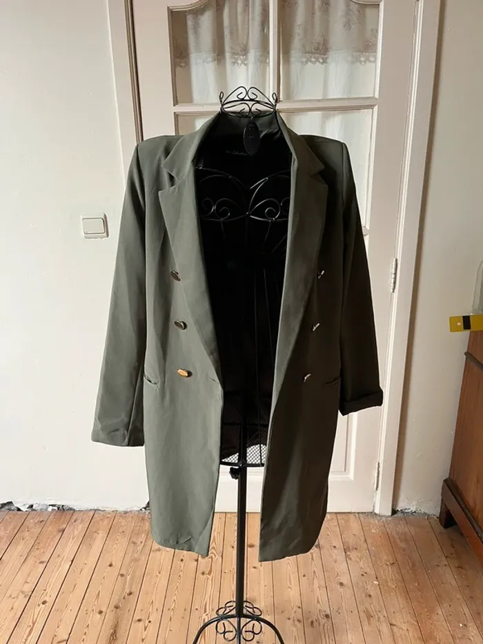 Trench New Collection