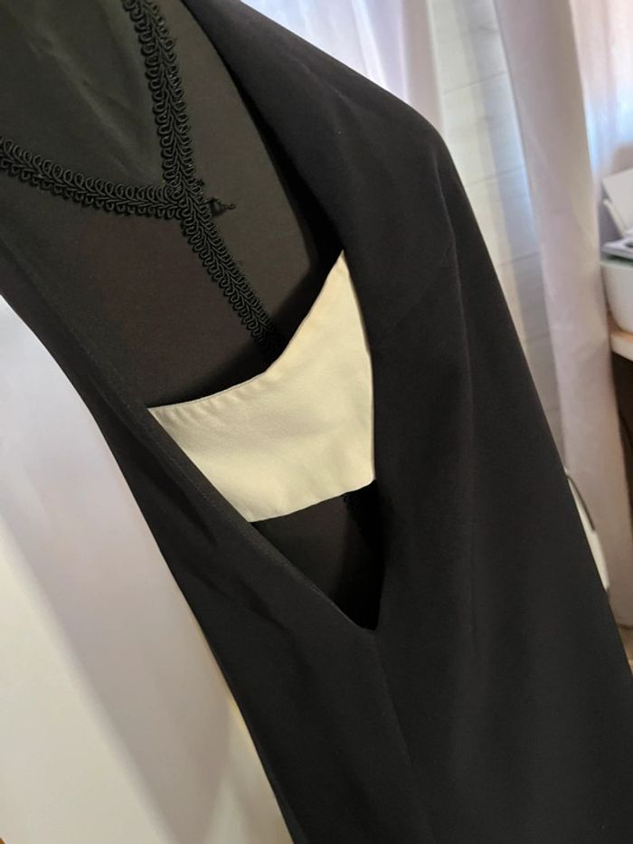 Robe noire et blanche Zara taille M 38 - photo numéro 3