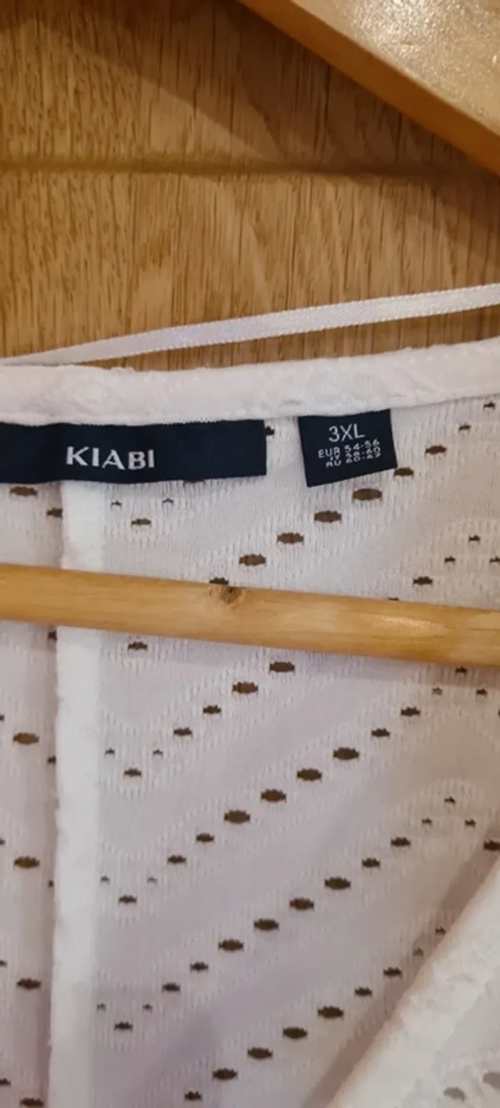 T-shirt ajouré blanc Kiabi - photo numéro 2