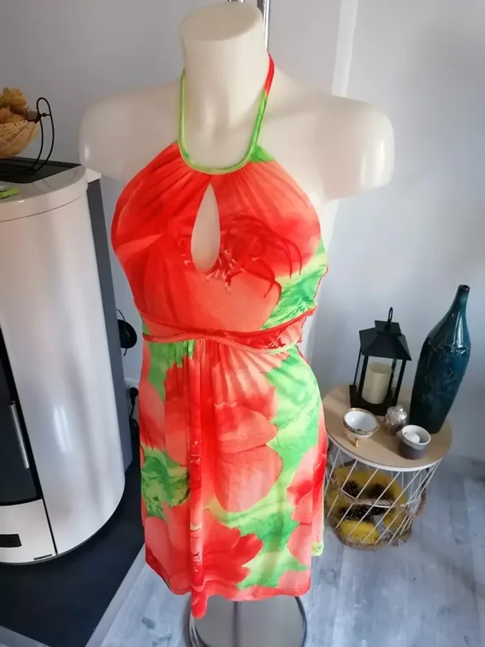 Robe flashy dos nu 38