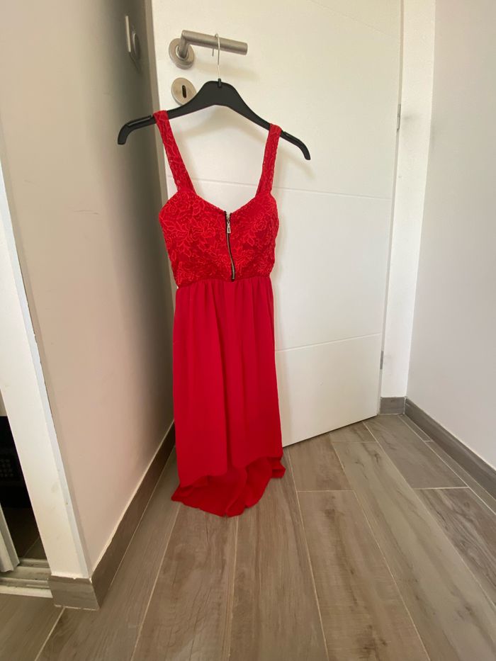 Robe avec petite traîne