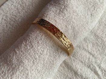 Bracelet jonc martelé doré