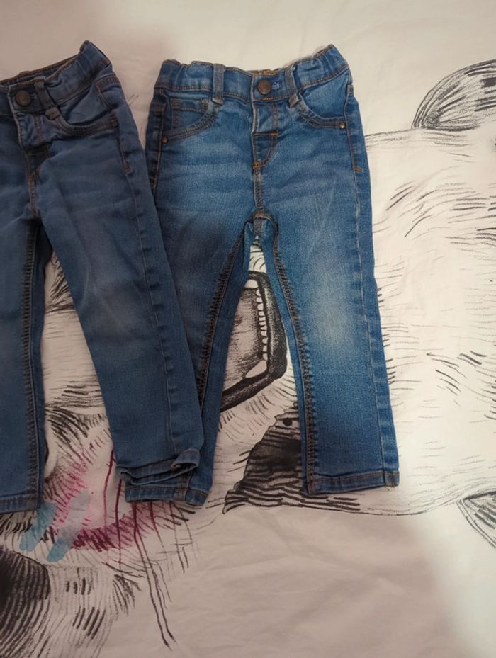 Lot de 2 jeans fille Kiabi 24 mois - photo numéro 3