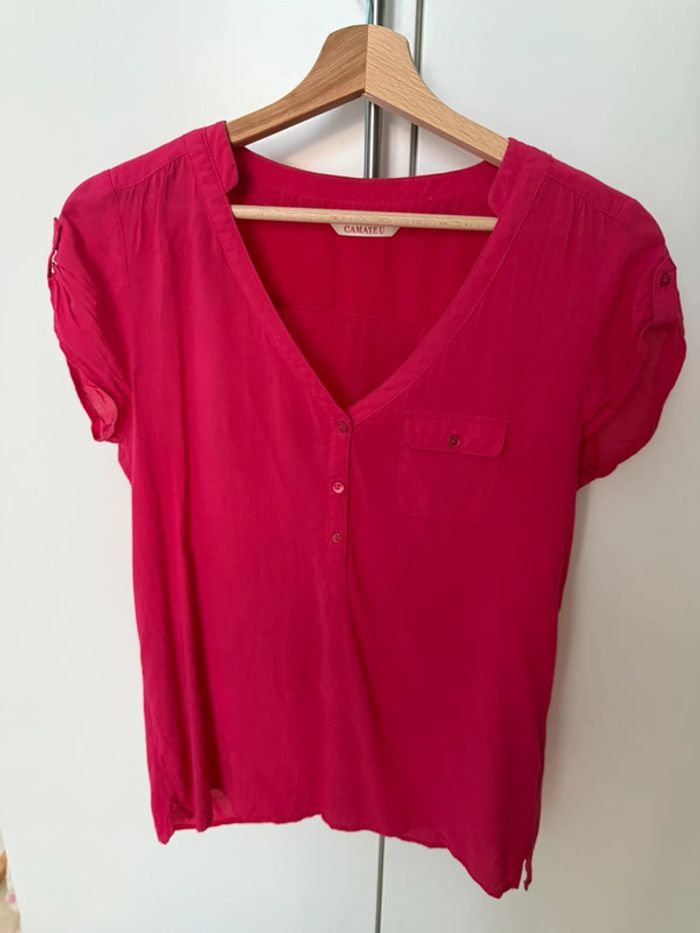 Dessus manches courtes fuchsia