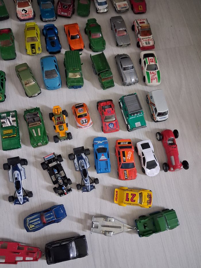 Lot de 55 voitures + 2 remorques lot de 55 voitures + 2 remorques - photo numéro 5