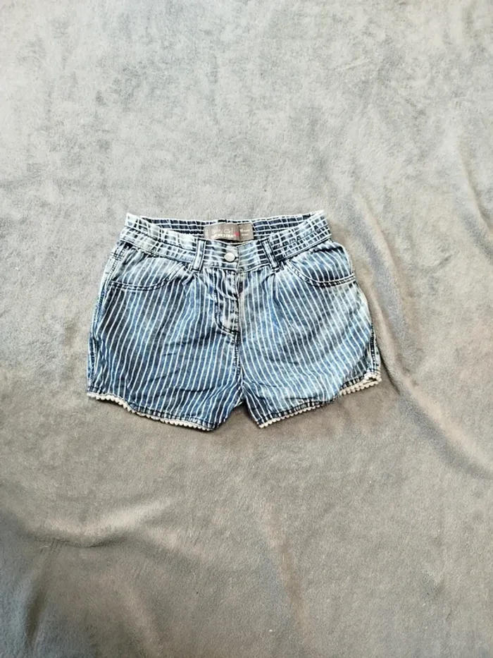 Short 18 mois