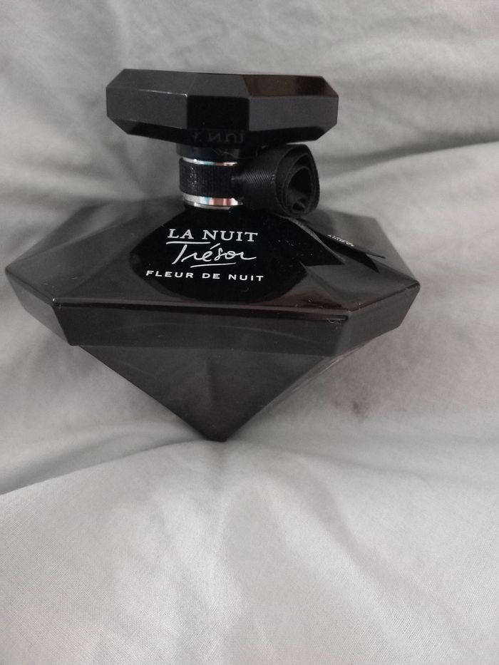parfum La nuit tresor l'eau de parfum floral - photo numéro 2