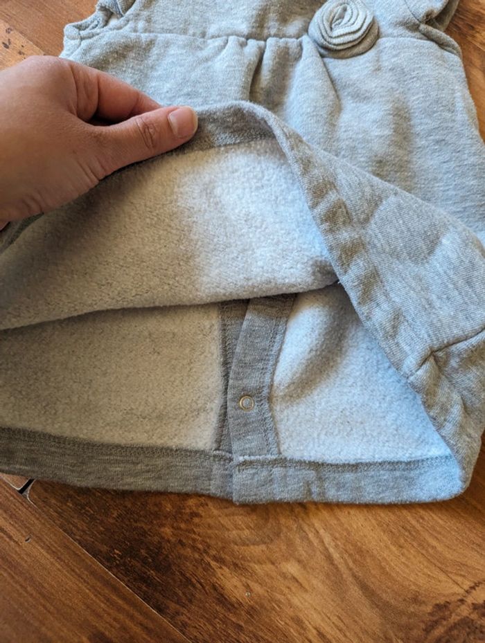 Robe grise - photo numéro 3